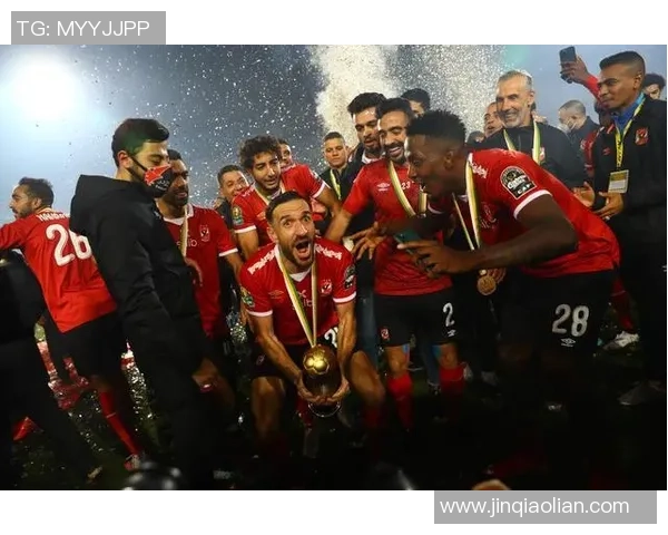 扎马雷克与哈伊赫多的巅峰对决揭示足球战术与团队精神的较量 扎马雷克与哈伊赫多的巅峰对决揭示足球战术与团队精神的较量